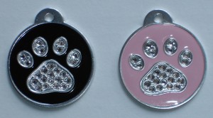 Round with Crystal Paw $9